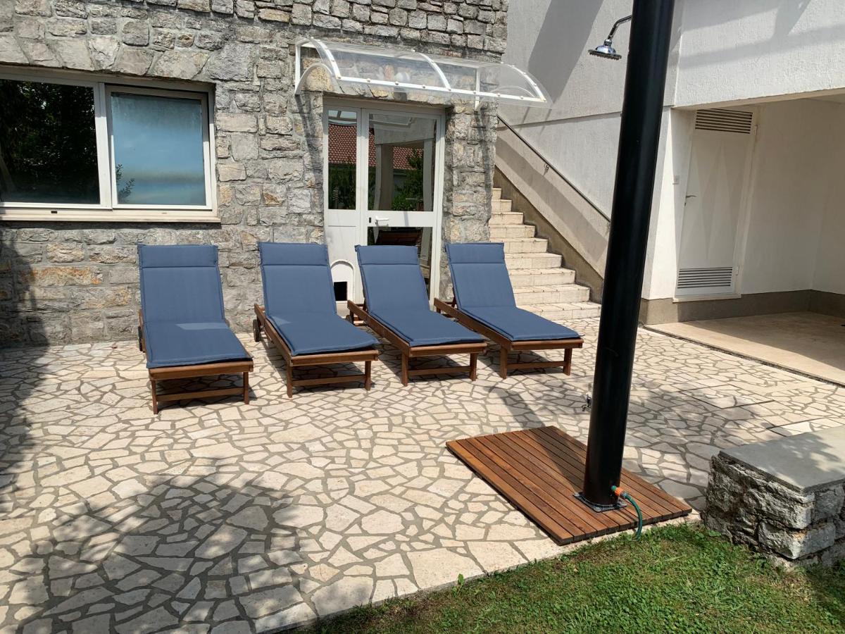 Deluxe Apartment Dora With A Private Parking, Terrace And See View Rijeka Exteriör bild