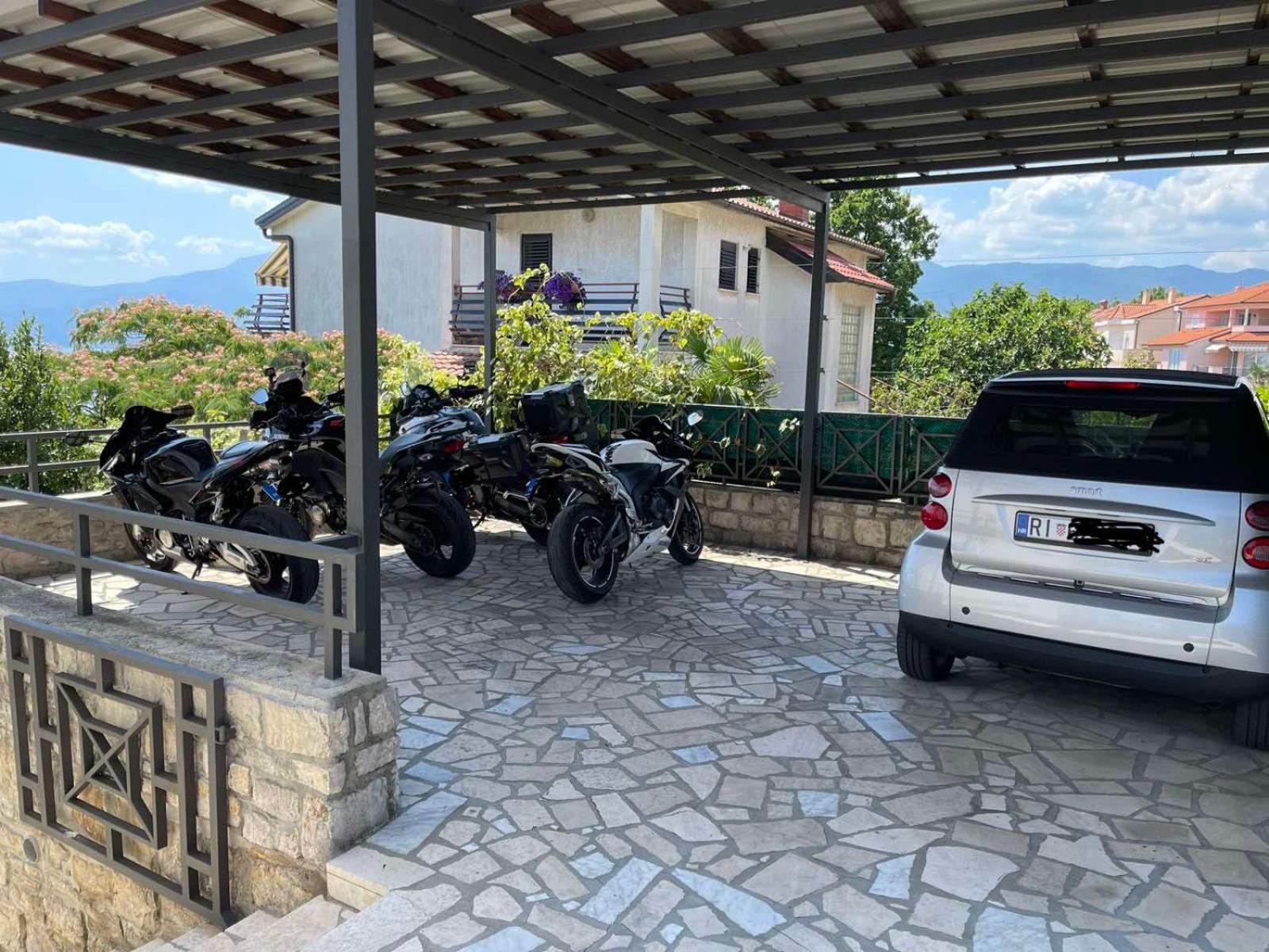 Deluxe Apartment Dora With A Private Parking, Terrace And See View Rijeka Exteriör bild