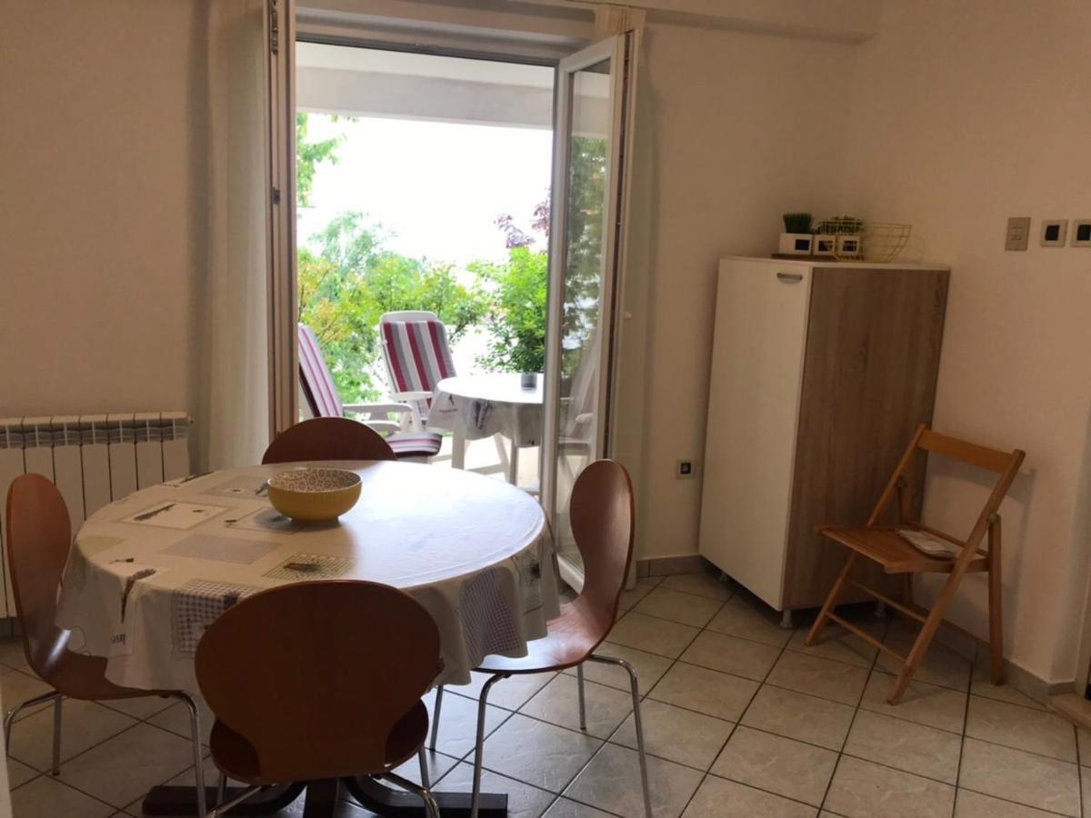 Deluxe Apartment Dora With A Private Parking, Terrace And See View Rijeka Exteriör bild